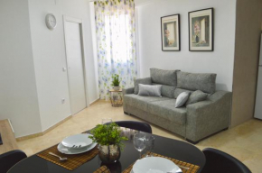 Apartamento Adriana. Céntrico, a 50m de la playa.